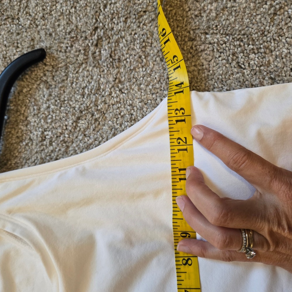 Yogalicious Seamless Carrie Tank Top White Racerback Built-in Shelf Bra Medium - Picture 7 of 9